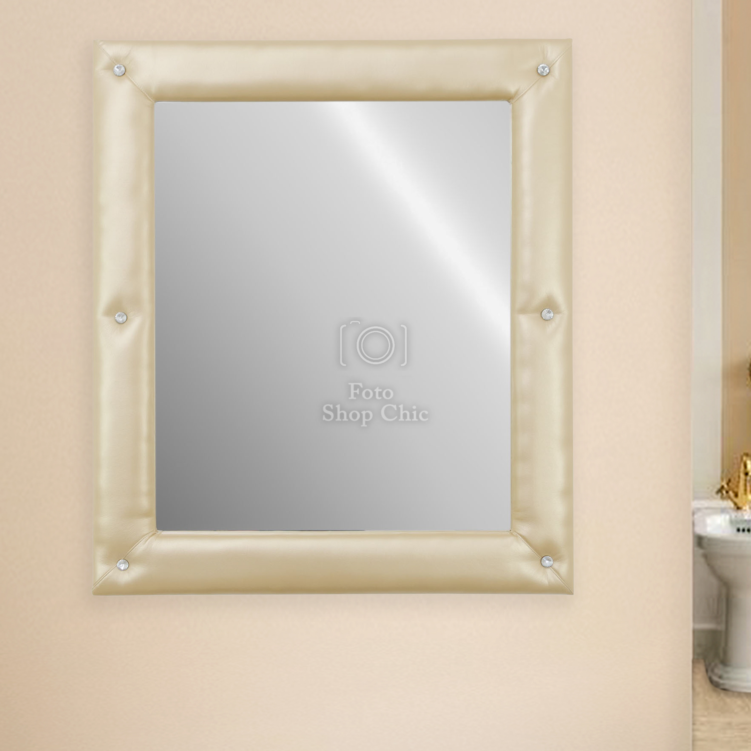Specchio in stile contemporaneo moderno con cornice in pelle oro